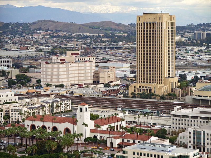 洛杉矶大都会交通运输局大楼及联合车站和月台